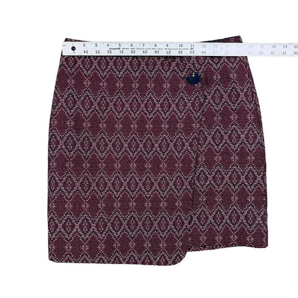 LOFT Size 4 Maroon Navy Textured Diamond Button Wrap Skirt Geometric Print - Picture 6 of 7